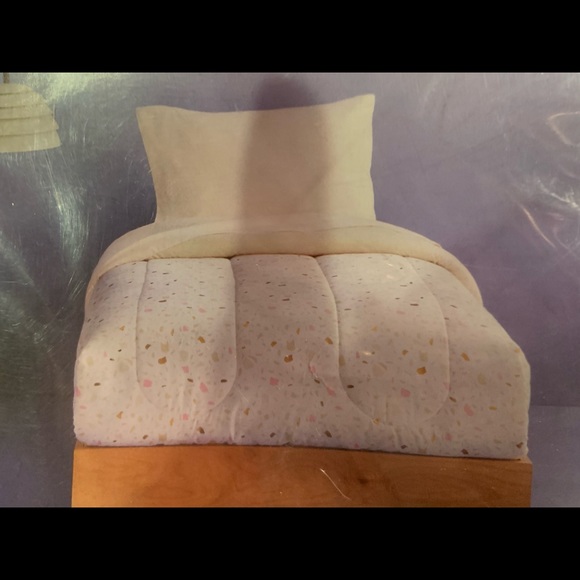 room essentials twin comforter